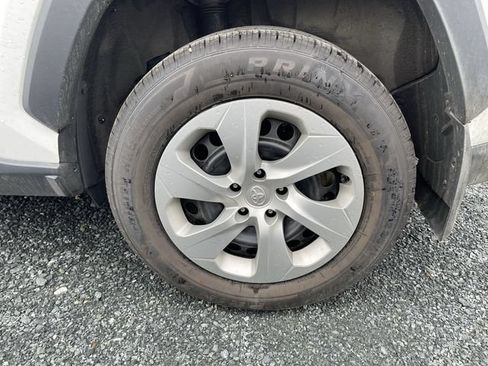 Certified 2023 Toyota RAV4 LE AWD/4WD image 13