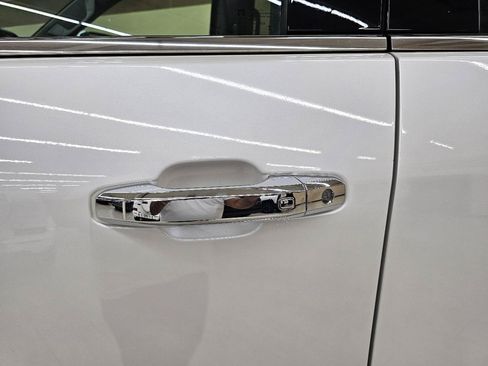Used 2024 GMC Sierra 2500 Denali w/ Technology Package AWD/4WD image 13