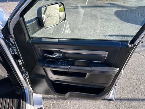 Used 2018 RAM 3500 Laramie w/ Sport Appearance Group image 33