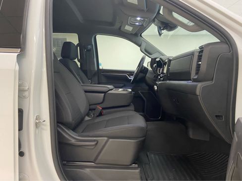 Used 2023 GMC Sierra 1500 SLE AWD/4WD image 14