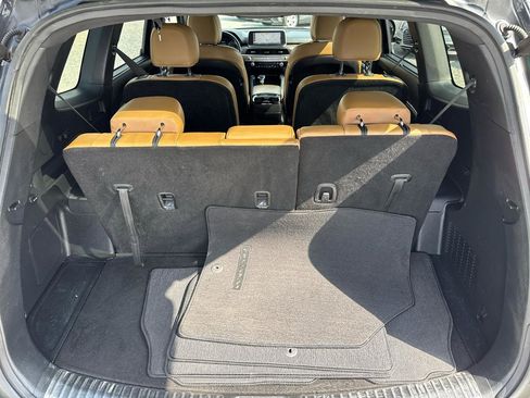 Used 2020 Kia Telluride SX w/ Towing Package FWD image 19