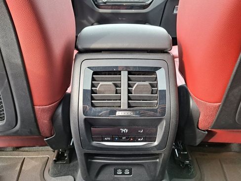Used 2024 BMW X3 M40i w/ Premium Package image 28