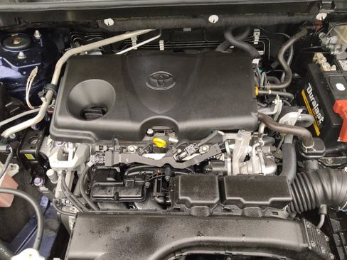 Used 2019 Toyota RAV4 XLE Premium FWD image 30