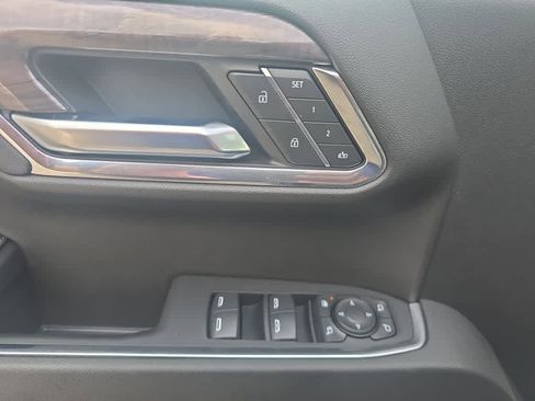 Used 2024 Chevrolet Silverado 1500 LTZ w/ LTZ Convenience Package II image 21