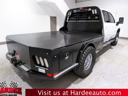 Used 2025 Chevrolet Silverado 3500 LT w/ Convenience Package AWD/4WD image 5