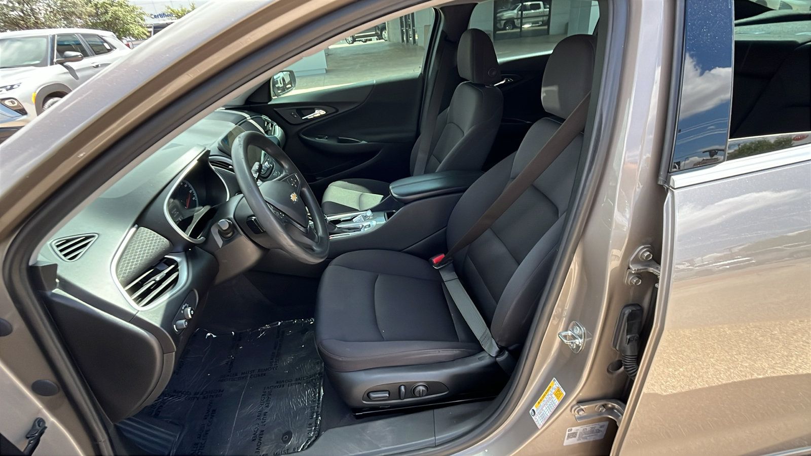Used 2023 Chevrolet Malibu LT w/ Driver Confidence Package FWD image 10