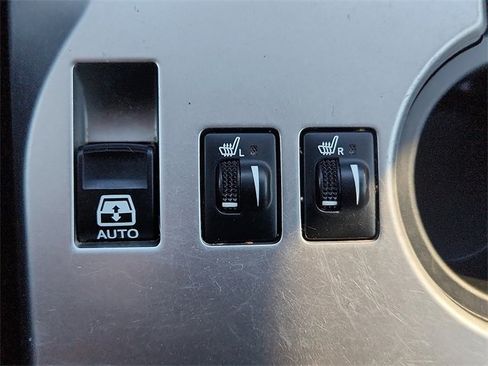 Used 2016 Toyota 4Runner SR5 image 22