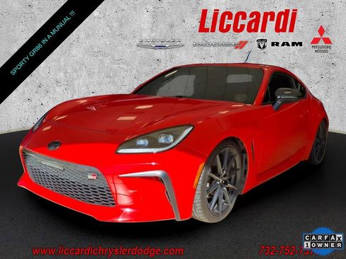 Used 2024 Toyota GR86 Premium image 3