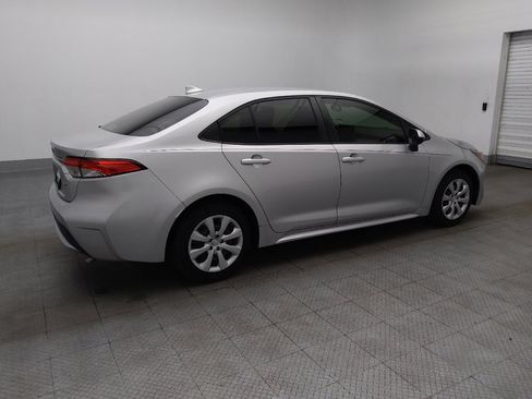 Used 2021 Toyota Corolla LE image 10