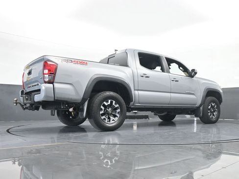 Used 2019 Toyota Tacoma TRD Off-Road image 58