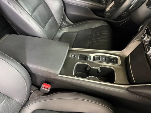 Used 2021 Honda Accord Touring image 25