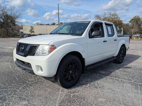 Used 2019 Nissan Frontier SV w/ Value Truck Package image 8