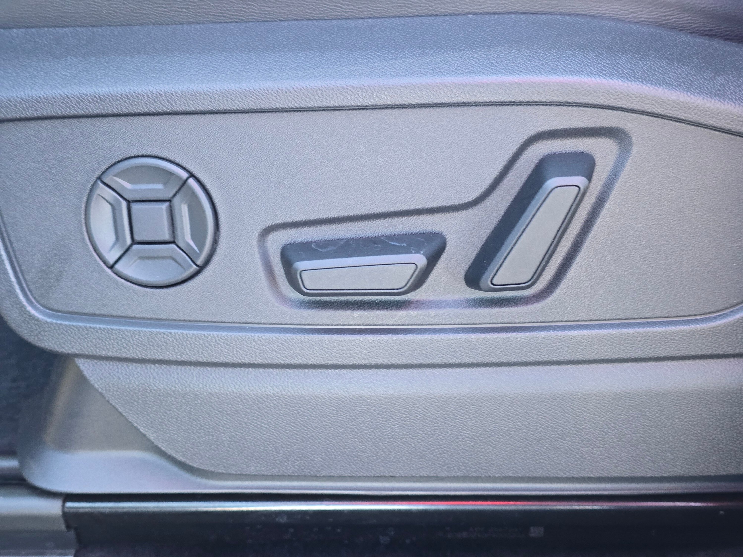 Certified 2025 Audi Q5 Premium AWD/4WD image 35