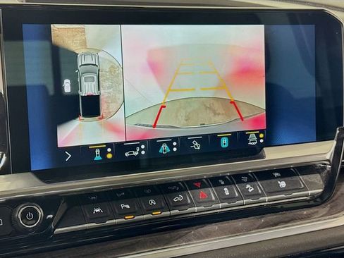 Used 2022 Chevrolet Silverado 1500 LTZ w/ LTZ Convenience Package II image 12