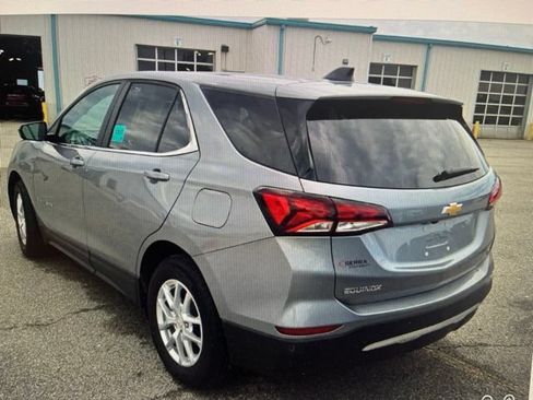 Used 2024 Chevrolet Equinox LT w/ LPO, Floor Liner Package FWD image 3
