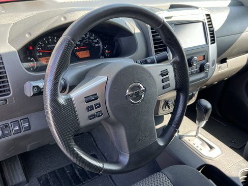 Used 2021 Nissan Frontier SV AWD/4WD image 22