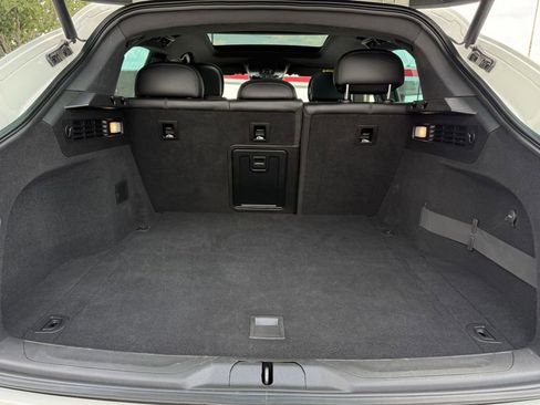 Used 2022 Maserati Levante GT image 30