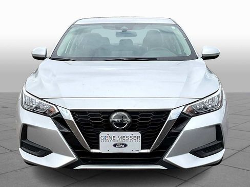 Used 2023 Nissan Sentra SV image 3