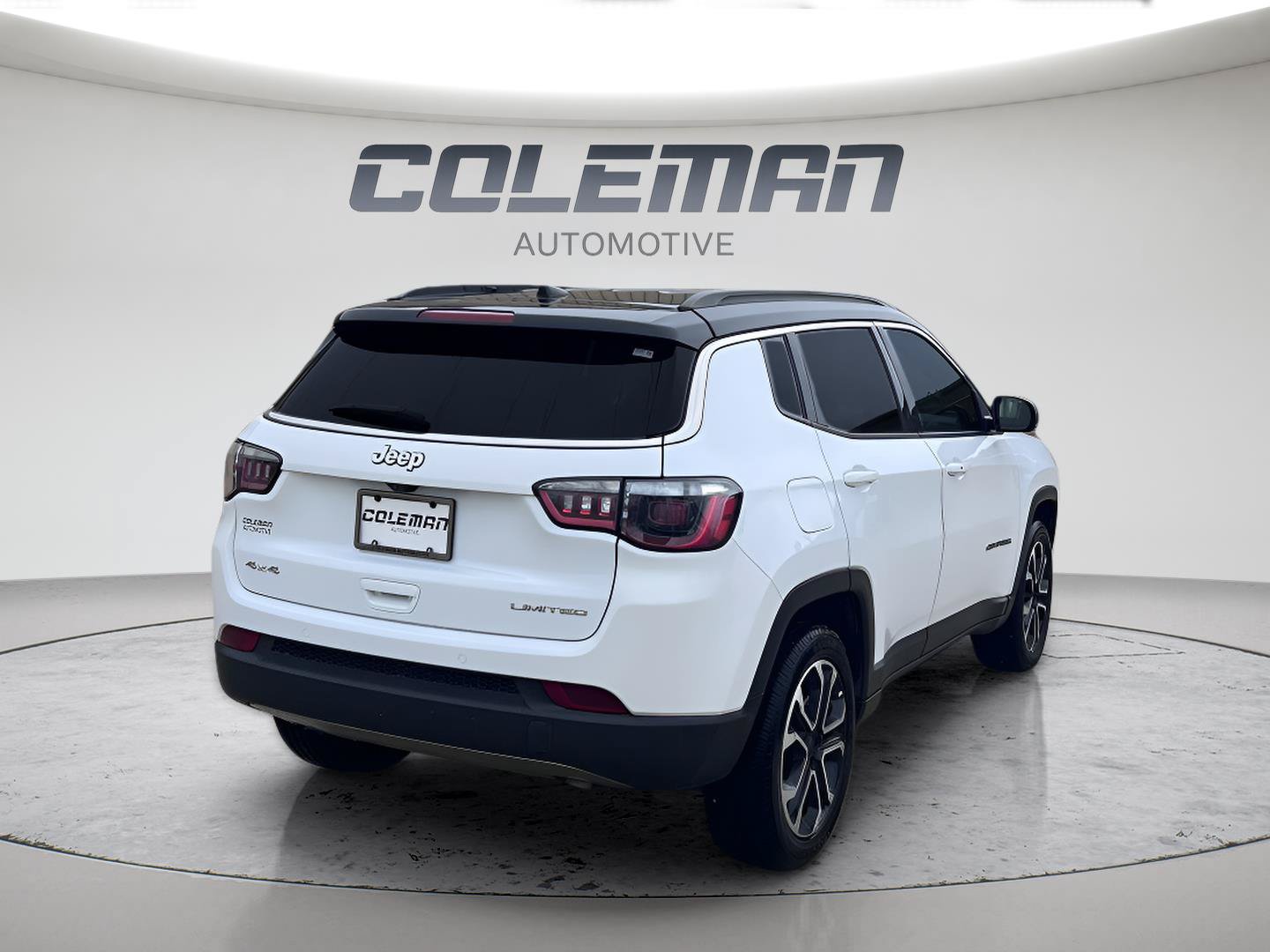 Used 2024 Jeep Compass Limited AWD/4WD image 4