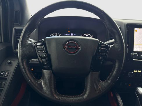 Used 2022 Nissan Frontier Pro-X RWD image 19