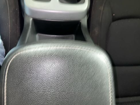 Used 2022 Chevrolet Colorado LT w/ Fleet Safety Package image 22