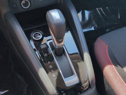 New 2025 Nissan Versa SR w/ Trunk Package image 18