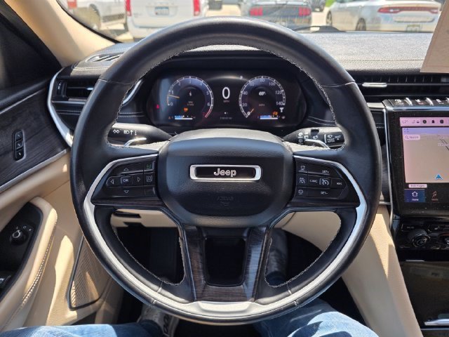 Used 2021 Jeep Grand Cherokee L Limited AWD/4WD image 20