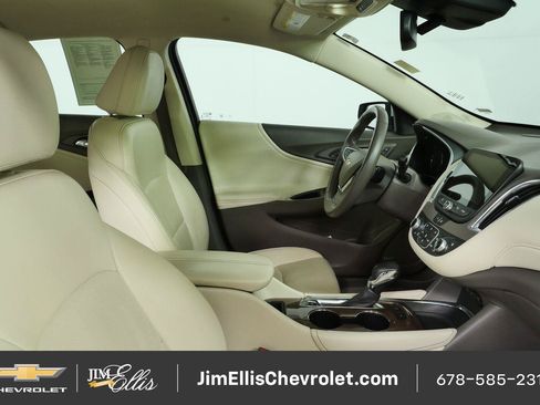 Certified 2024 Chevrolet Malibu LT FWD image 21