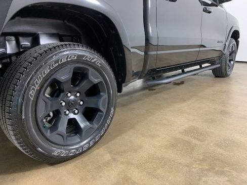 Used 2025 RAM 1500 Big Horn AWD/4WD image 9