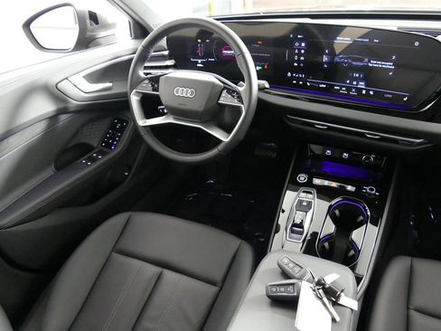Used 2025 Audi A5 2.0T Premium w/ Convenience Package AWD/4WD image 23