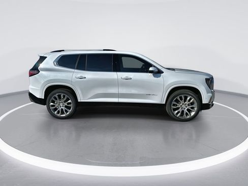 New 2026 GMC Acadia Denali w/ Super Cruise Package image 9