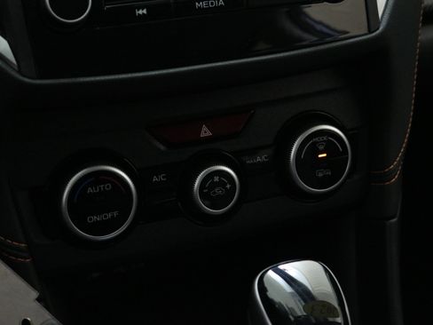 Used 2023 Subaru Crosstrek 2.0i Premium image 20