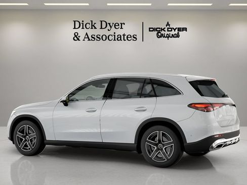 Used 2026 Mercedes-Benz GLC 300 image 26