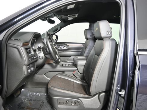 Used 2023 Chevrolet Tahoe High Country AWD/4WD image 21
