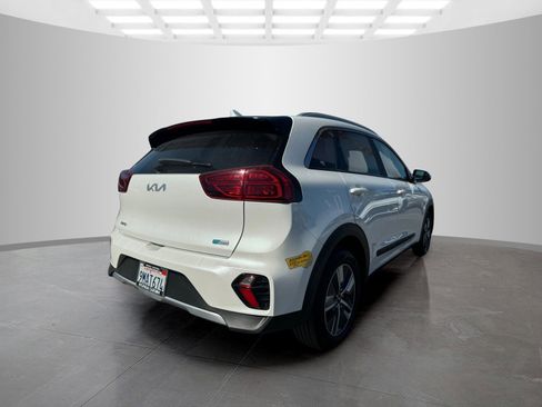 Used 2022 Kia Niro EX image 5