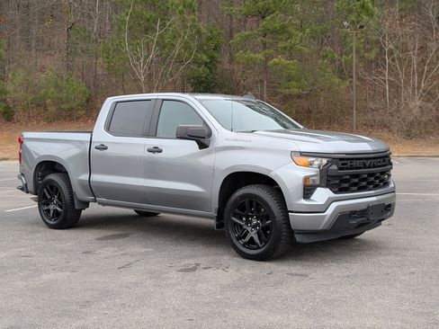 Used 2023 Chevrolet Silverado 1500 Custom image 11