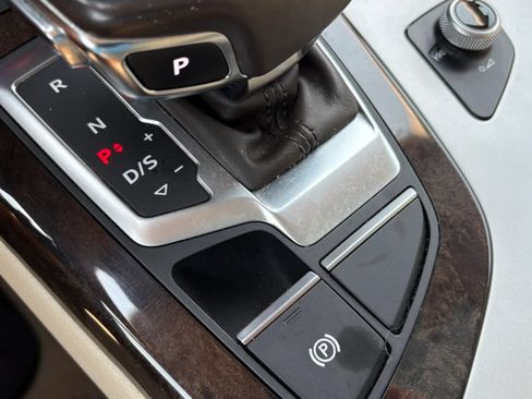 Used 2019 Audi Q7 2.0T Premium Plus w/ Premium Plus Package AWD/4WD image 27