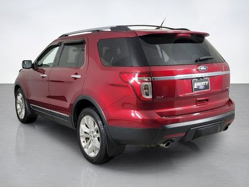 Used 2014 Ford Explorer XLT w/ Equipment Group 202A AWD/4WD image 5