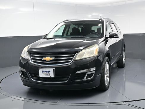 Used 2016 Chevrolet Traverse LT w/ Style and Technology Package image 5