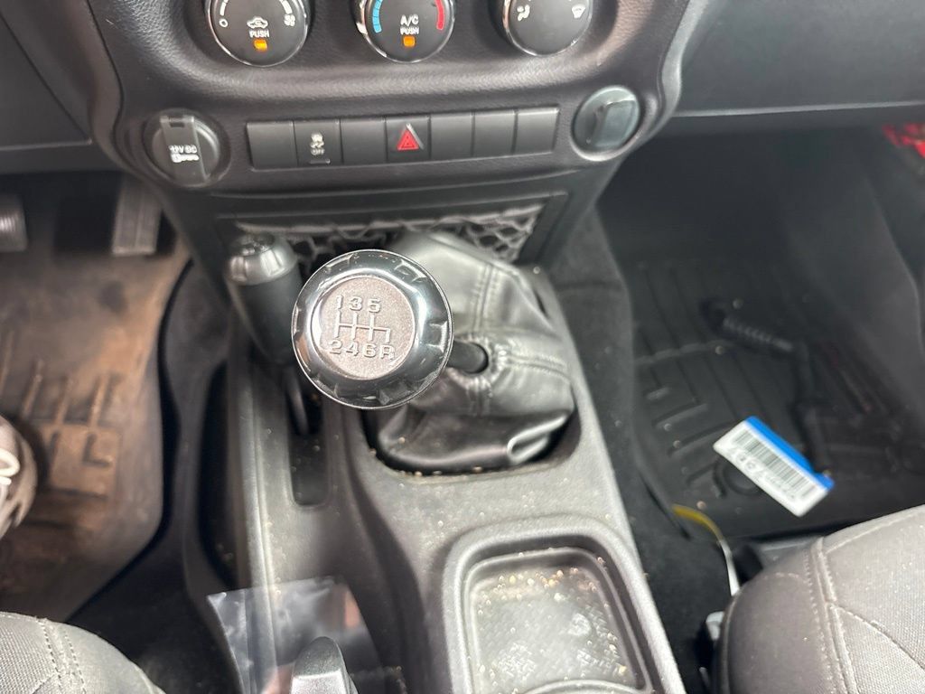 Used 2016 Jeep Wrangler Sport AWD/4WD image 5