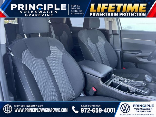 Used 2026 Kia Sorento LX FWD image 26