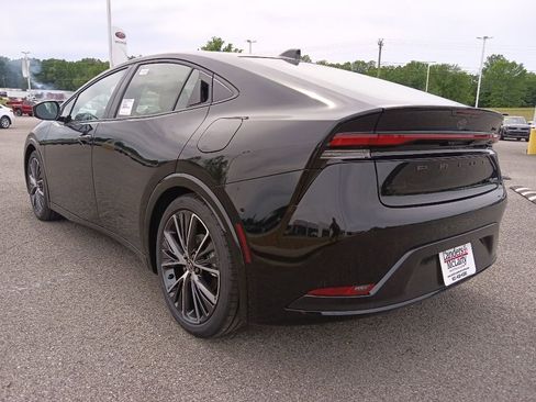 New 2026 Toyota Prius Limited FWD image 5