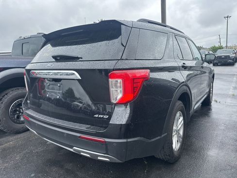 Used 2023 Ford Explorer XLT w/ Equipment Group 202A AWD/4WD image 3