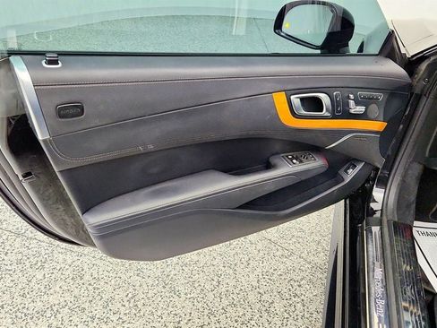 Used 2017 Mercedes-Benz SL 550 image 11