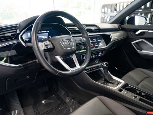 Used 2020 Audi Q3 2.0T Premium Plus w/ Premium Plus Package AWD/4WD image 25