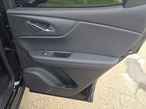 Used 2024 Chevrolet Blazer RS w/ Enhanced Convenience Package image 8