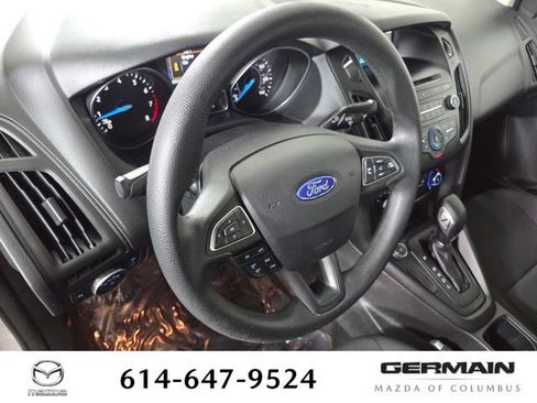 Used 2017 Ford Focus SE FWD image 17