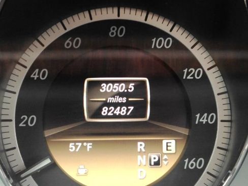 Used 2012 Mercedes-Benz E 350 4MATIC image 36