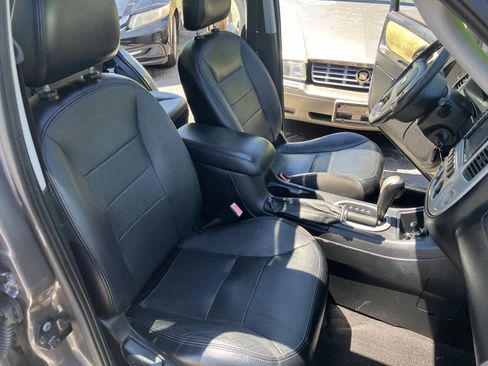 Used 2005 Ford Escape Limited AWD/4WD image 29