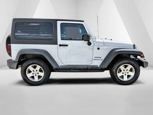 Used 2012 Jeep Wrangler Sport AWD/4WD image 7